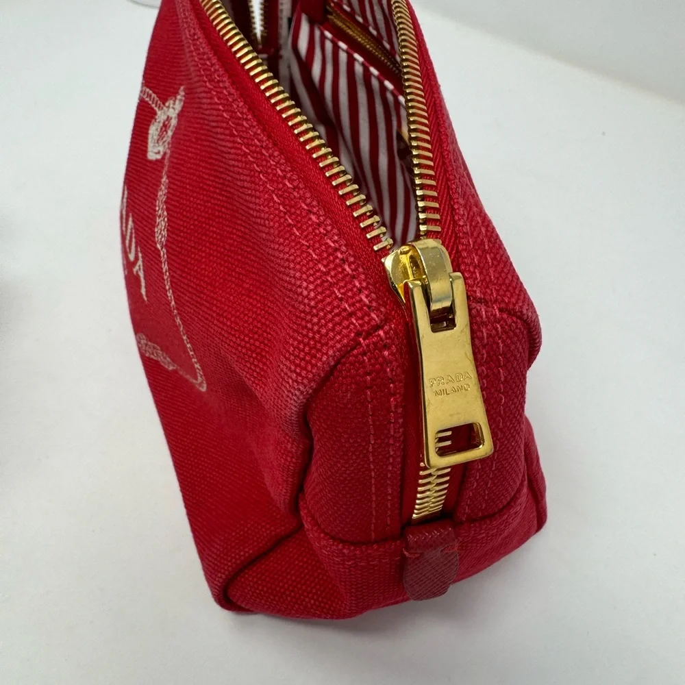 💯 Authentic PRADA Logo Canapa Pouch Cosmetics Pouch Red Canvas Used